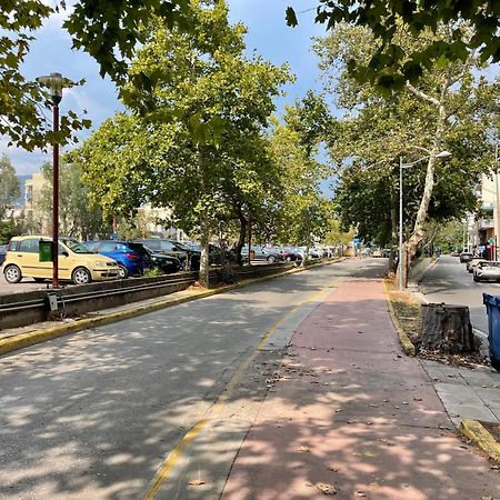 Elegant Downtown Retreat Apartment Kalamata Bagian luar foto